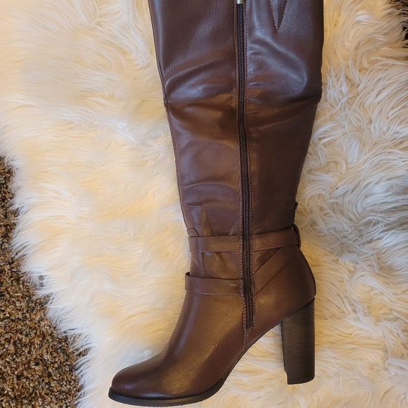 NEW JustFab To The Knee Boots. PRICE FIRM - Picture 2 of 5